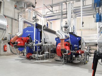Großbrenner & Warmwasserkessel: Industrieanlagen von bösch | © bösch heizung.klima.lüftung