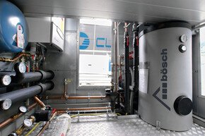 HLK-Komplettgerät in einem industriellen Innenraum